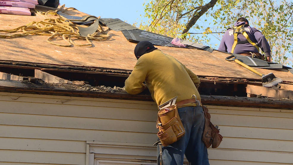 Army veteran receives thanks with a new roof