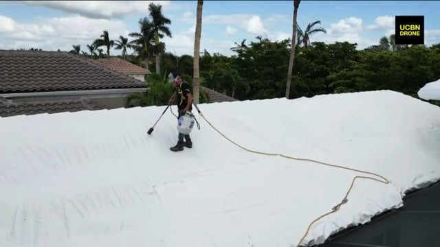 Roofing contractors warn blue tarps won’t be enough to stop Subtropical Storm Nicole￼