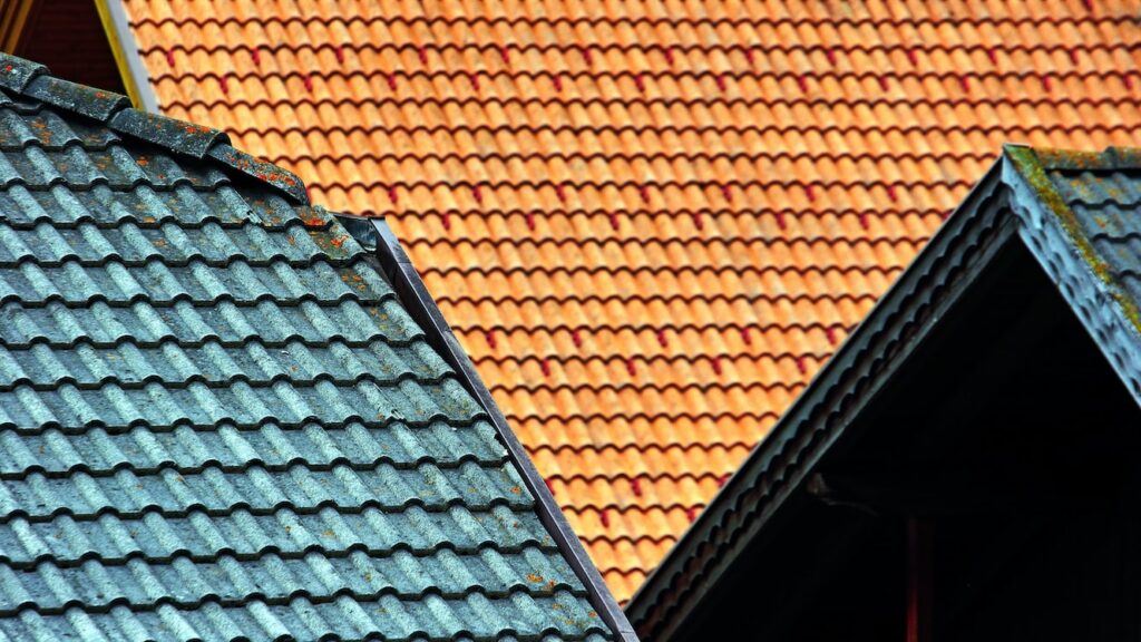 Fixing Or Replacing Your Roof? 6 Reasons Why You Need A Professional Estimate