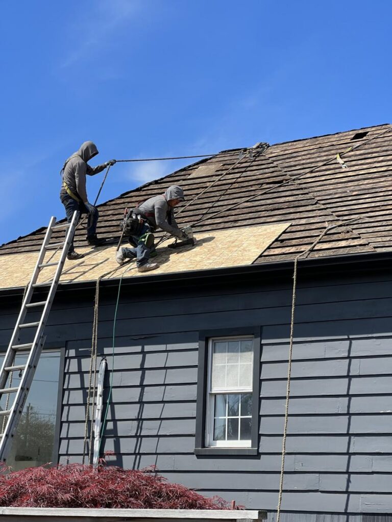 Lake Construction & Roofing Company Launches Expert Roof Repair, Replacement and Installation Services in Seattle Area