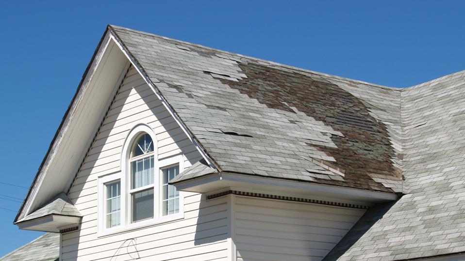 How To Make A Home Insurance Claim For Roof Damage – Forbes Advisor