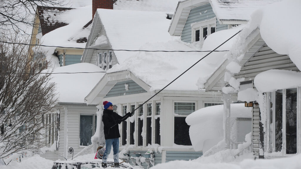 How To Protect Your Roof During A Snowstorm