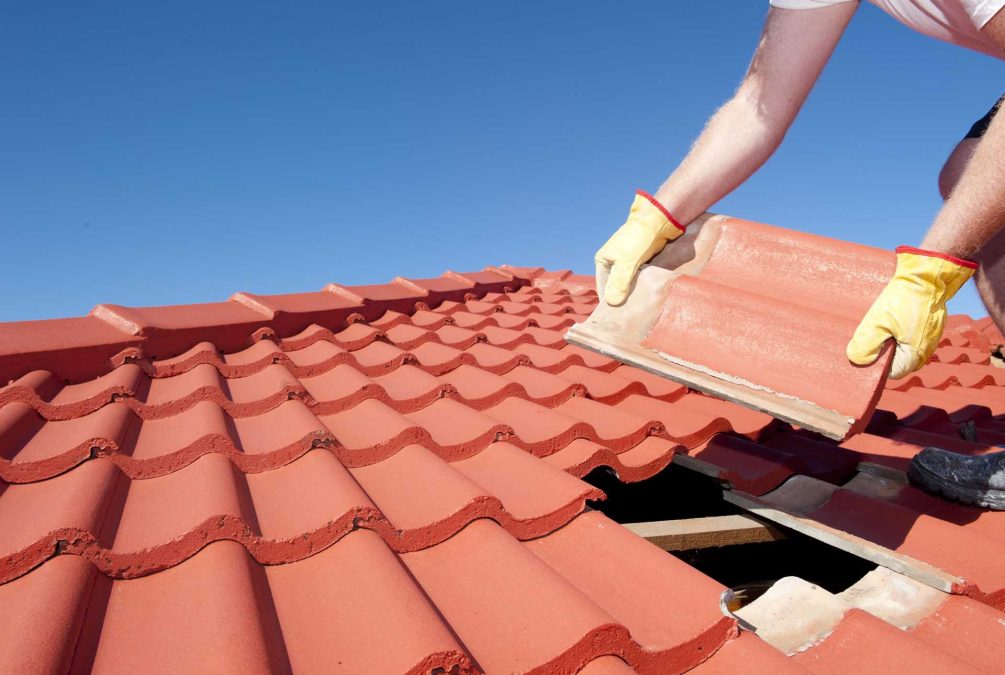 How to Save Money on Roofing Work with these tips